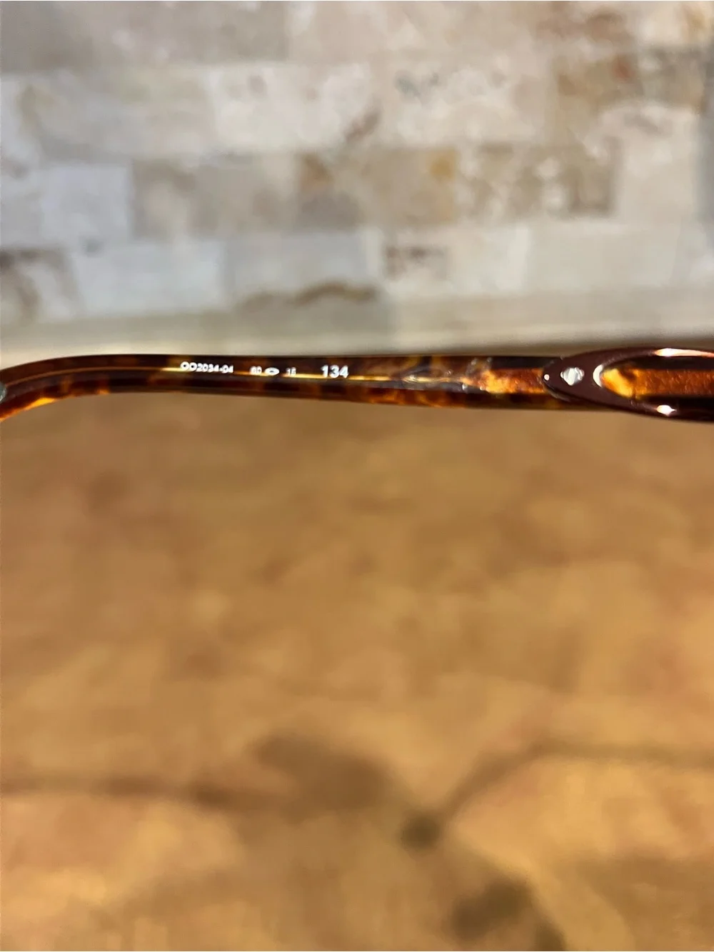 Oakley women’s Obligation Tortoiseshell Brown Sunglasses; Great Condition